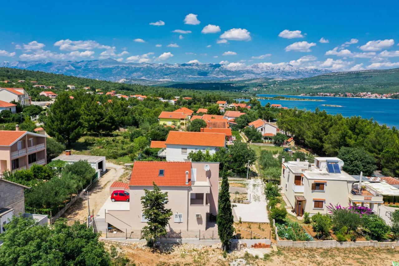 Apartmani Lelu Pridraga Экстерьер фото