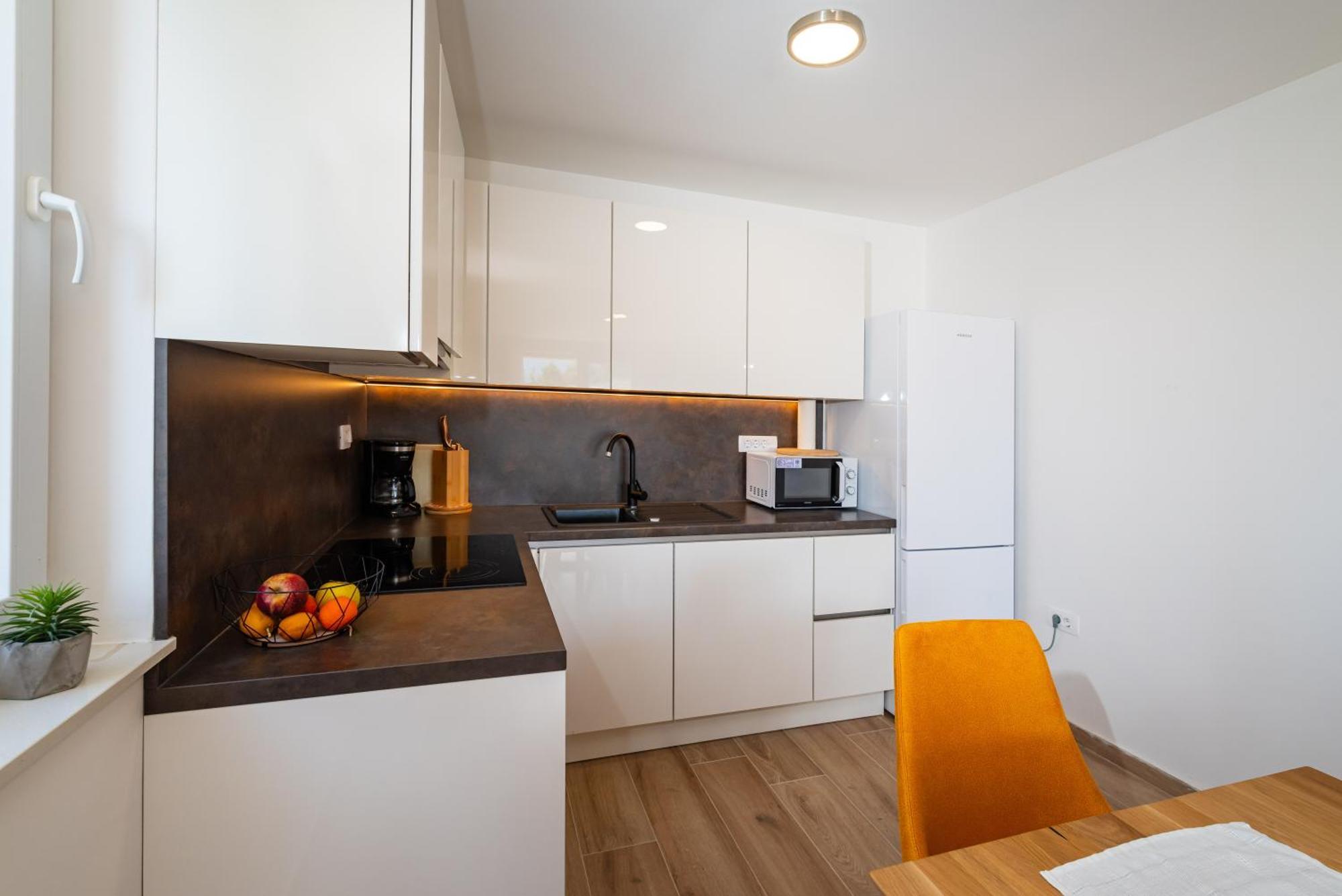 Apartmani Lelu Pridraga Экстерьер фото